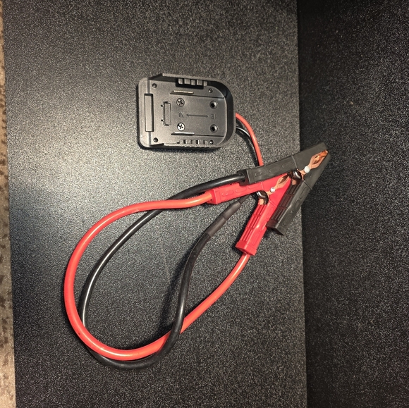 "Maki Blue" jump starter. Requires "Maki Blue" 18v battery. Buy 1 Get 1 Free. - Picture 5 of 5